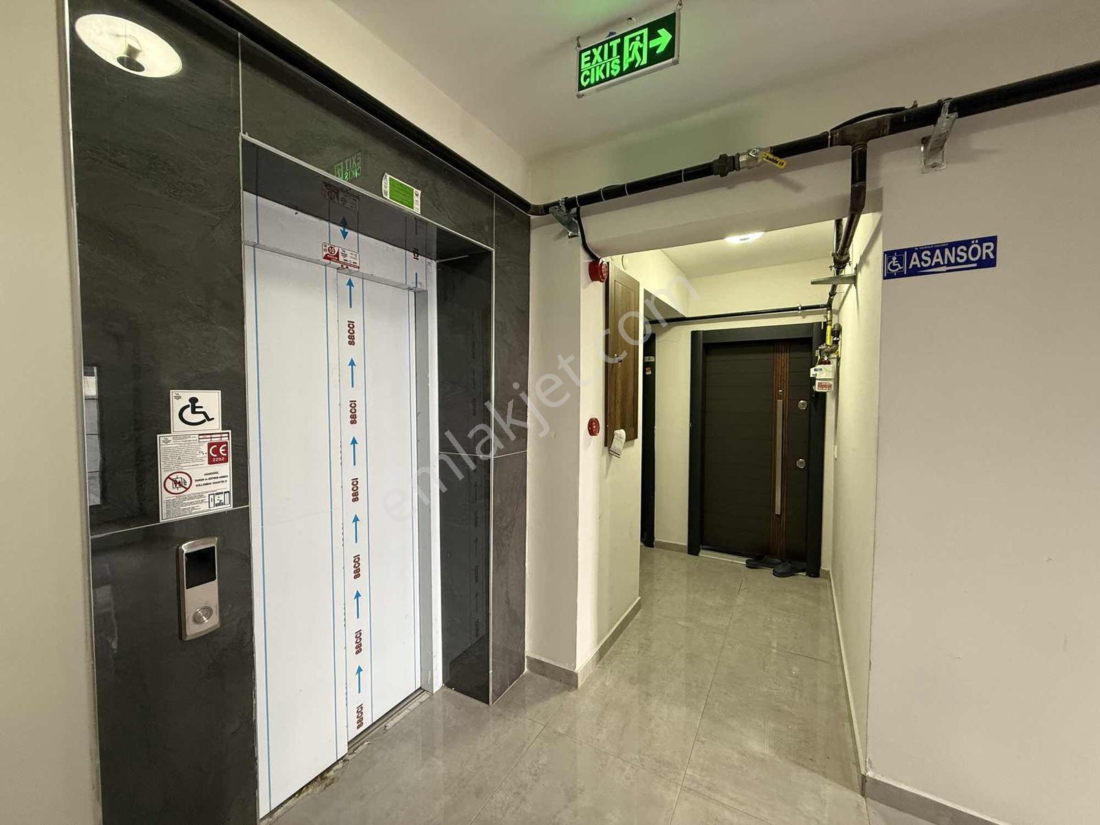 "alaçatıdan" İncek'te Ön Cephe Yüksek Kredi'li İskanlı 2+1 Daire - Görsel 38