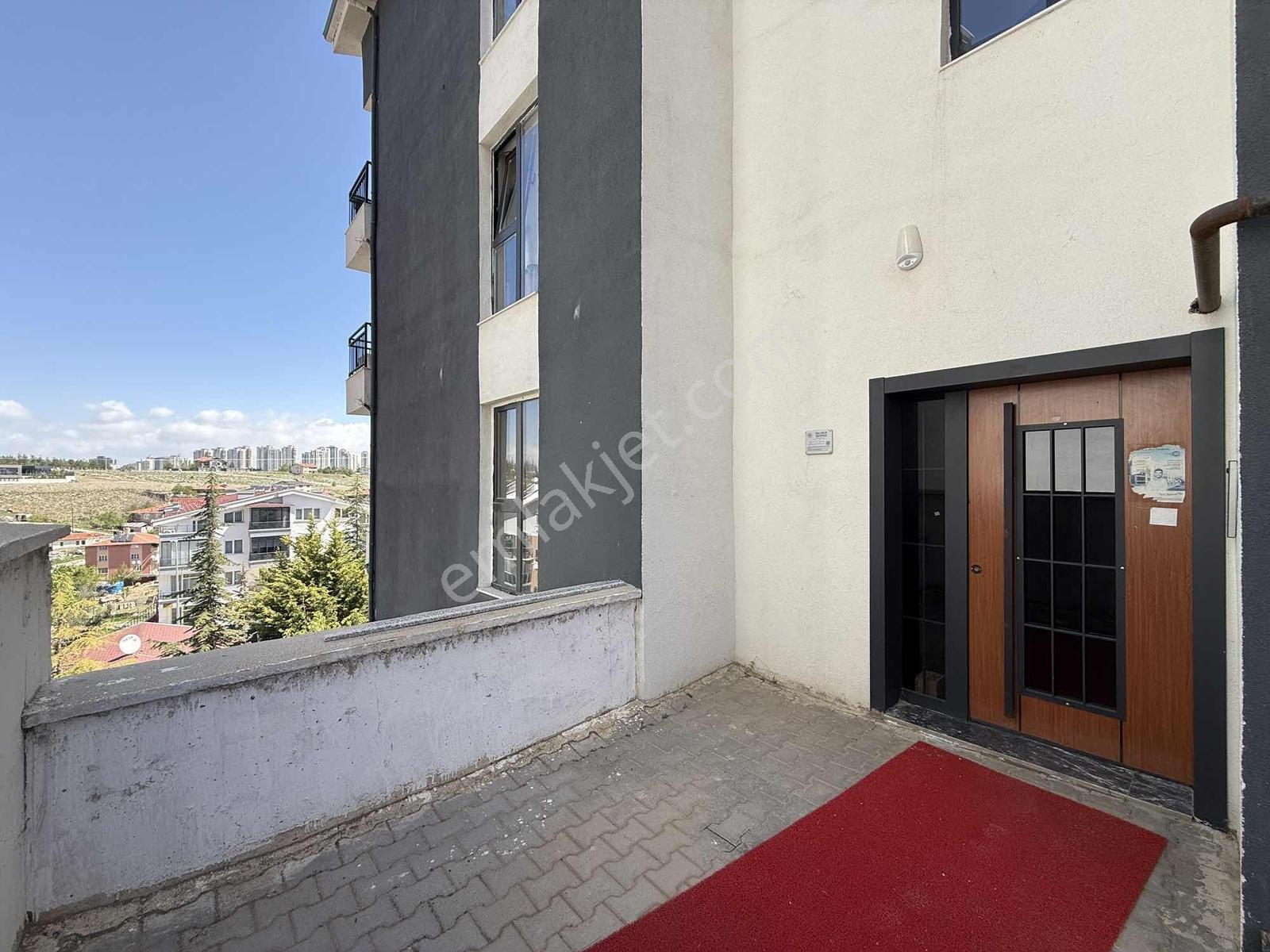 "alaçatıdan" İncek'te Ön Cephe Yüksek Kredi'li İskanlı 2+1 Daire - Görsel 39