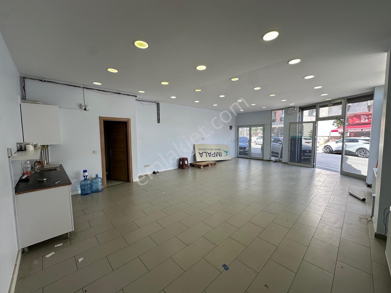 Akçadağ Gayrimenkul'den Cadde Üzeri Kiralık Dükkan - Görsel 4