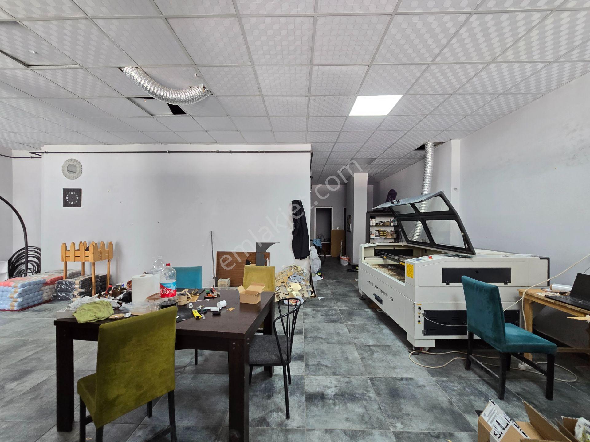 İşyapar'dan Küçük Kumköprü Cadd. Cepheli 142 M² Fırın Ruhsatlı Kiracılı Yatırımlık Dükkan - Görsel 12