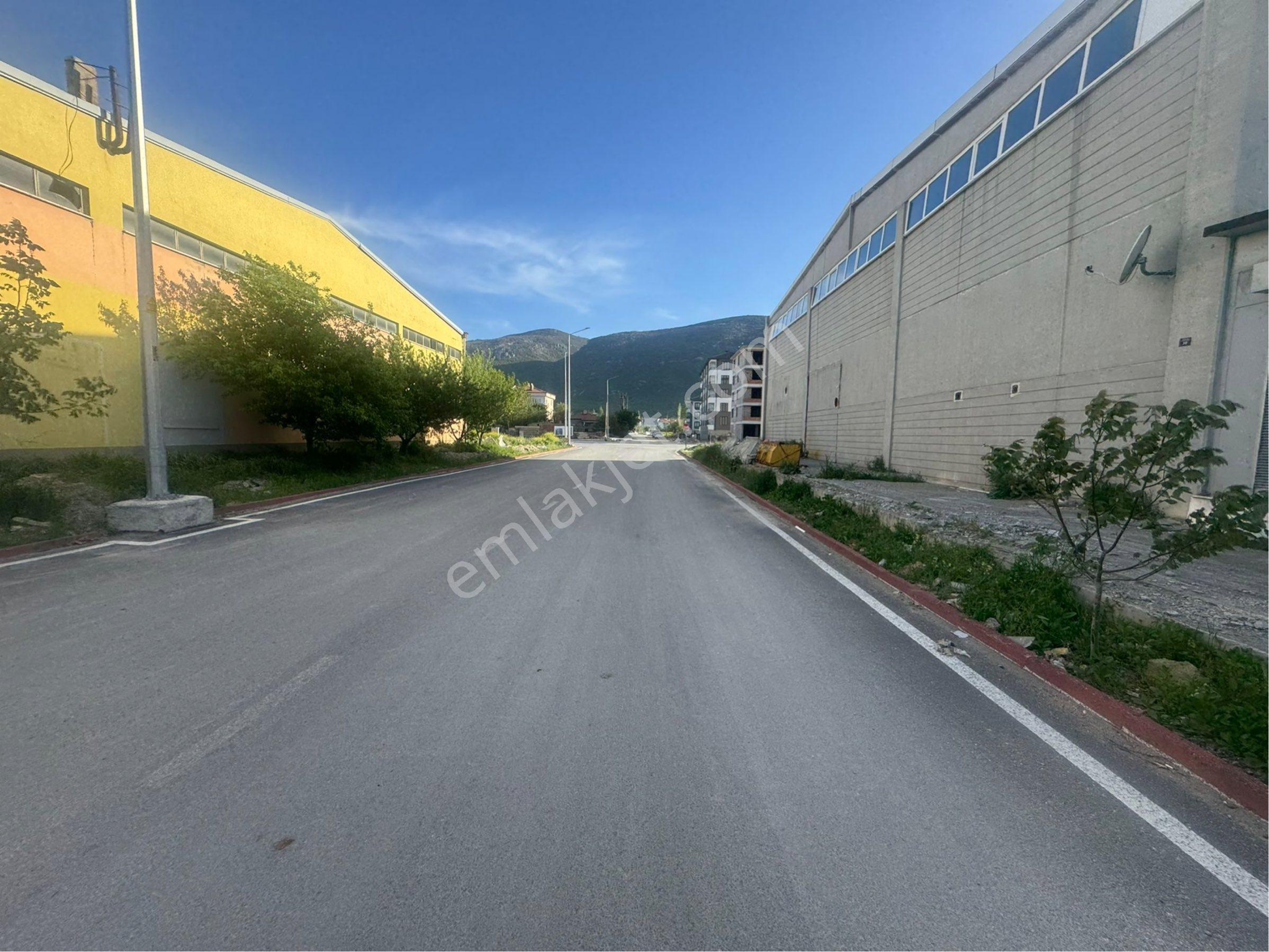 Akşehir Yeni Sanayii Sitesi Hadtane Yoluna Cephe İşyeri Dükkan - Görsel 17