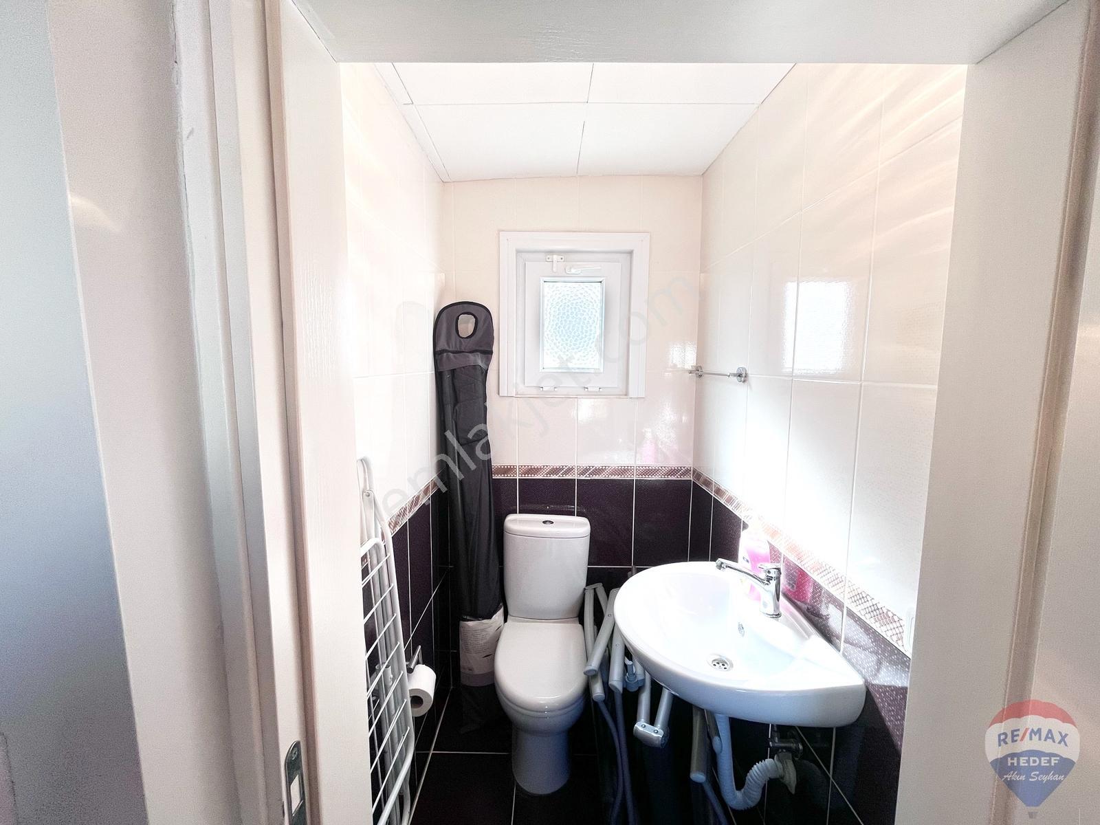 Remax Akın Seyhan Dan Basınkent 3 Te Eşyalı Satılık Villa - Görsel 9