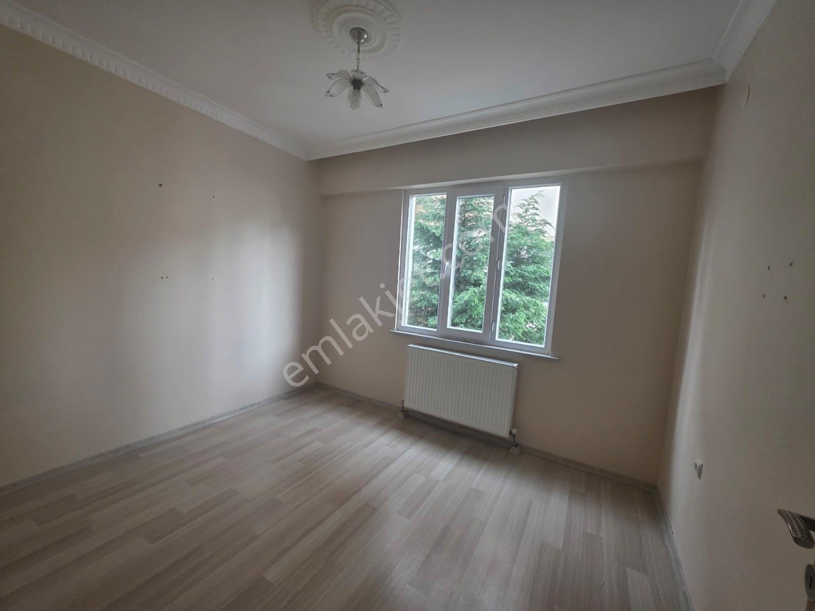 Ergünler'den Perşembe Pazarı Dibinde Büyük M2 2+1 Kiralık Daire - Görsel 11