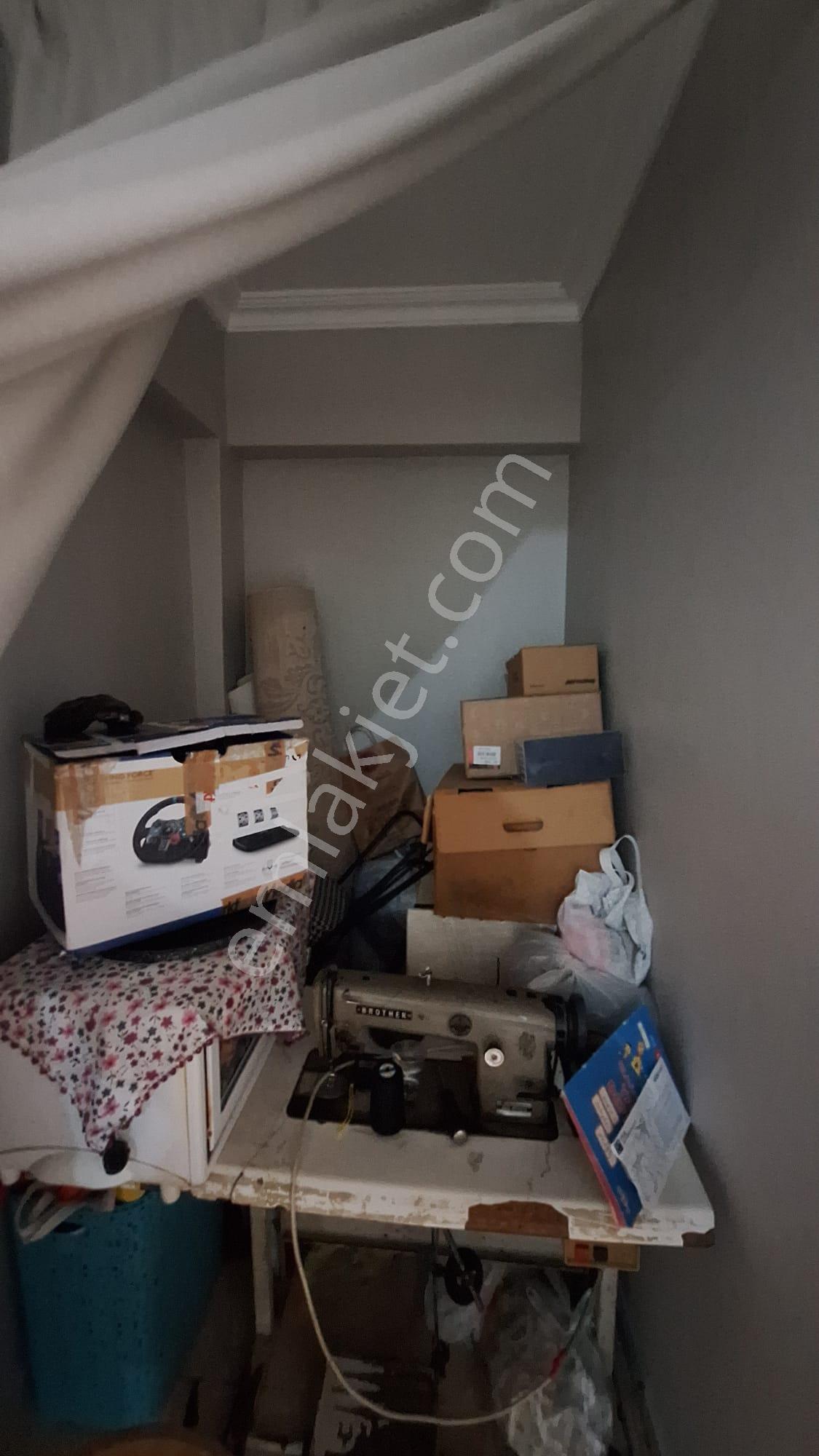 Esenyurt Merkezde Bahçeyolu Cad. Satılık Arakat Daire İskanlı - Görsel 27
