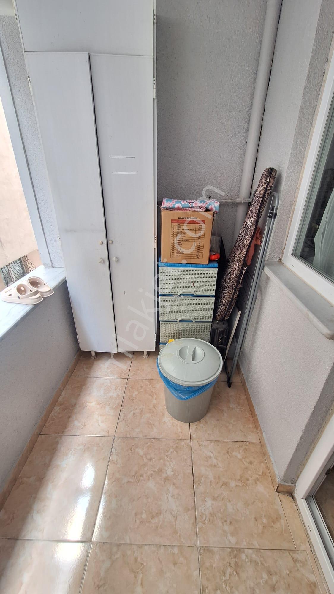 Esenyurt Merkezde Bahçeyolu Cad. Satılık Arakat Daire İskanlı - Görsel 28