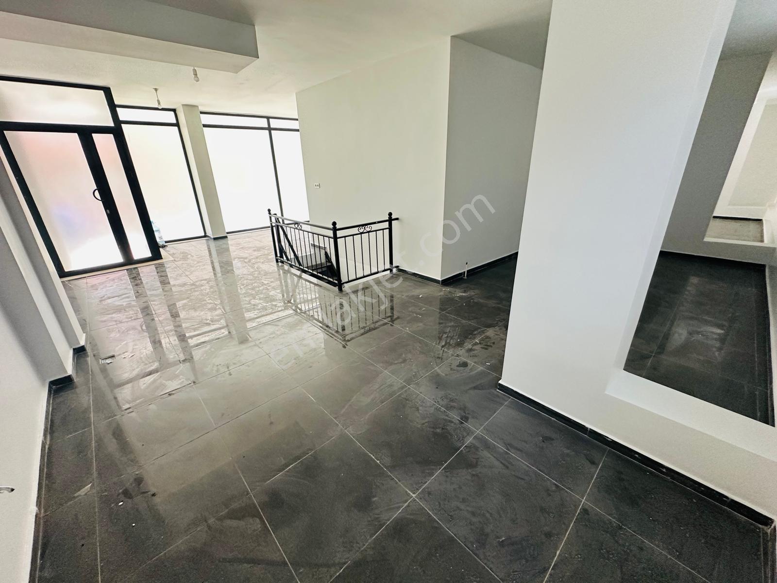 Üç Kardeşler'den Cebeci Mah. 330m2 Satılık Depolu Dükkan 2 Adet - Görsel 17