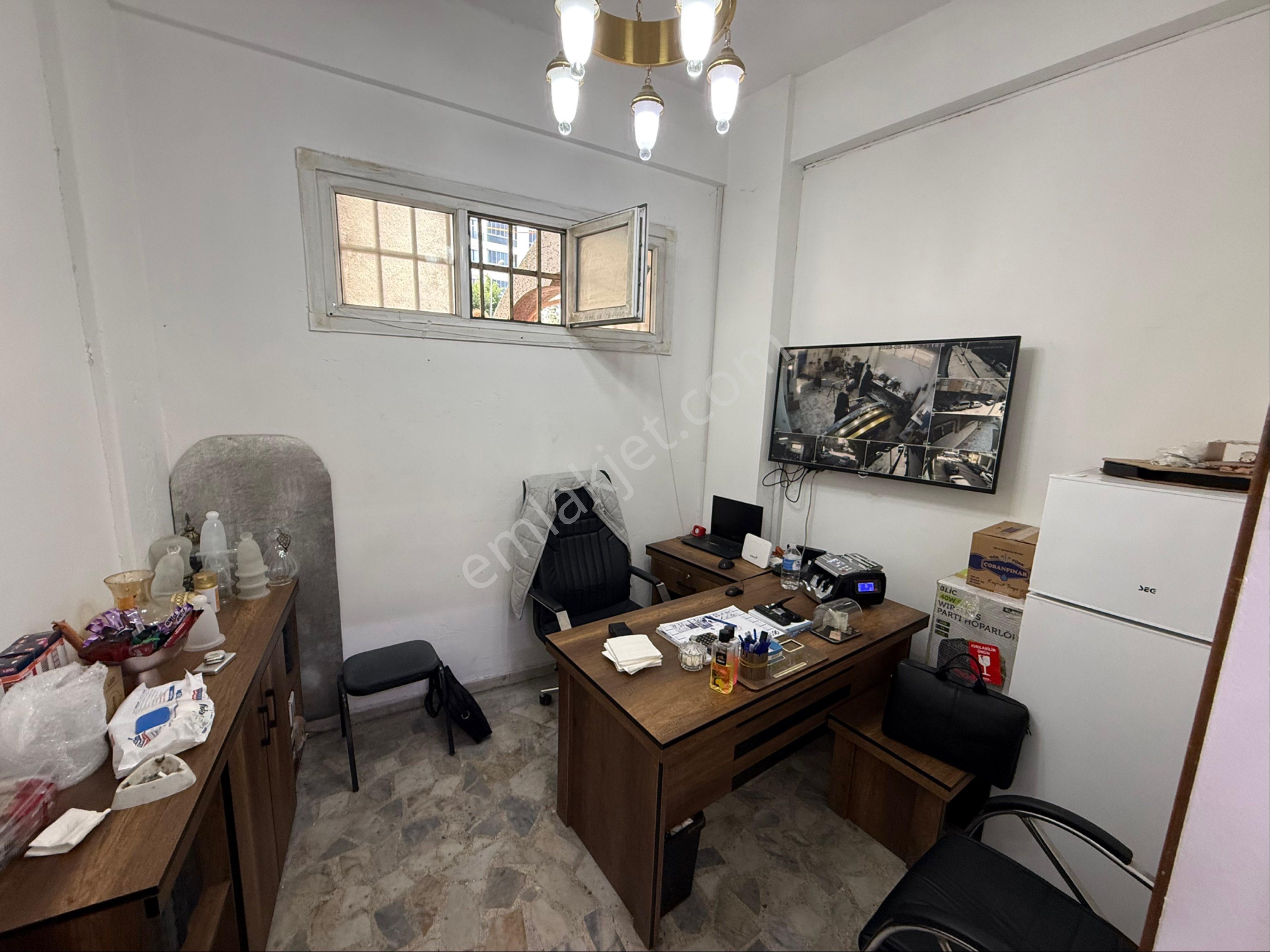 Remax’tan Yunus Emre Mahallesi Satılık 2 Katlı Dükkan - Görsel 8
