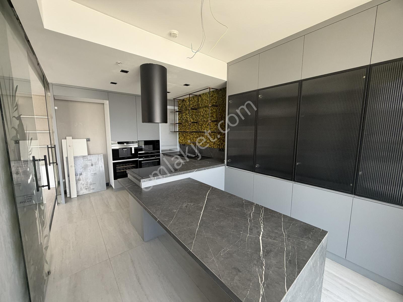 İzmir Modda Port Deniz Manzaralı Ultra Lüks Satılık Penthouse - Görsel 13