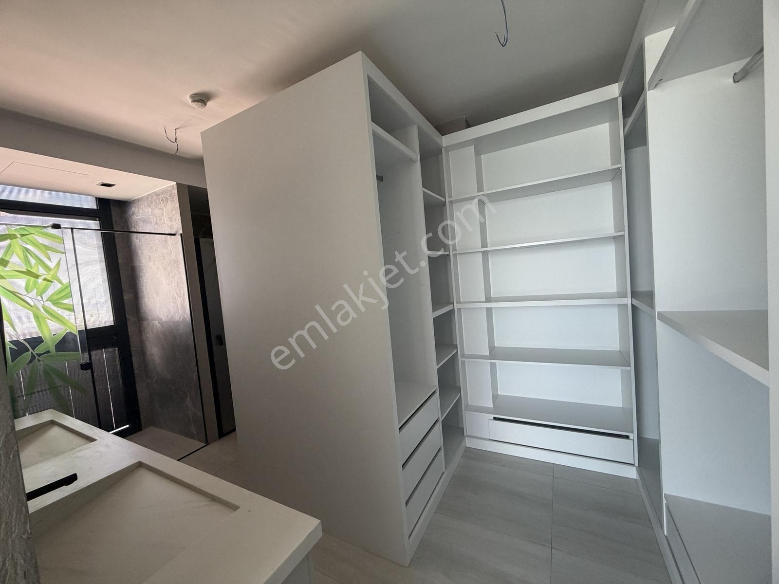 İzmir Modda Port Deniz Manzaralı Ultra Lüks Satılık Penthouse - Görsel 2