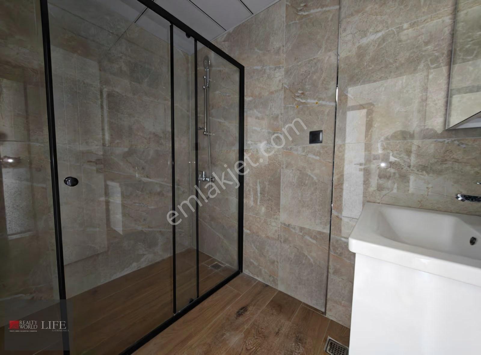 Rw Lıfe// Sazova Mh. 4+1 Tripleks 260m2 Satılık Villa - Görsel 35