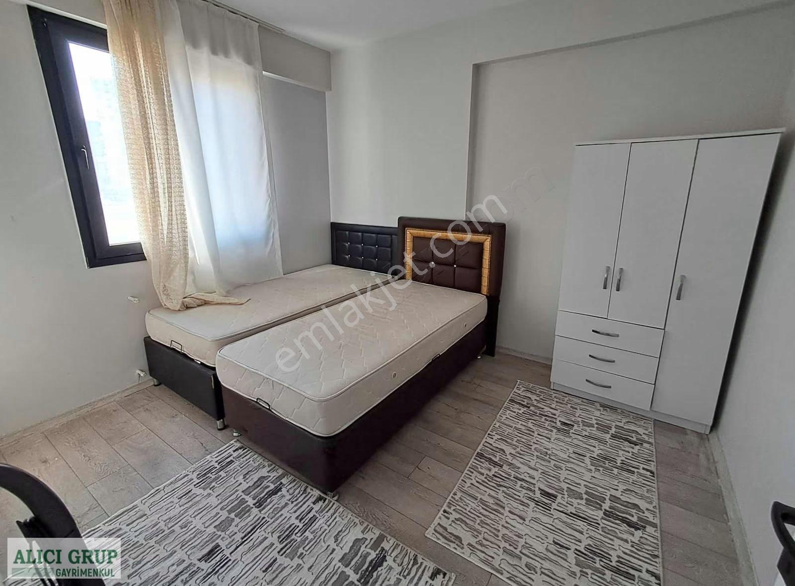 #stad Yanı Geniş Oturum Eşyalı Hasarsız İskanlı Satılık 1+1 - Görsel 4