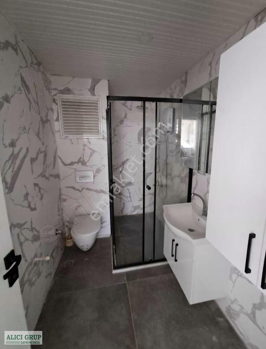 #stad Yanı Geniş Oturum Eşyalı Hasarsız İskanlı Satılık 1+1 - Görsel 3