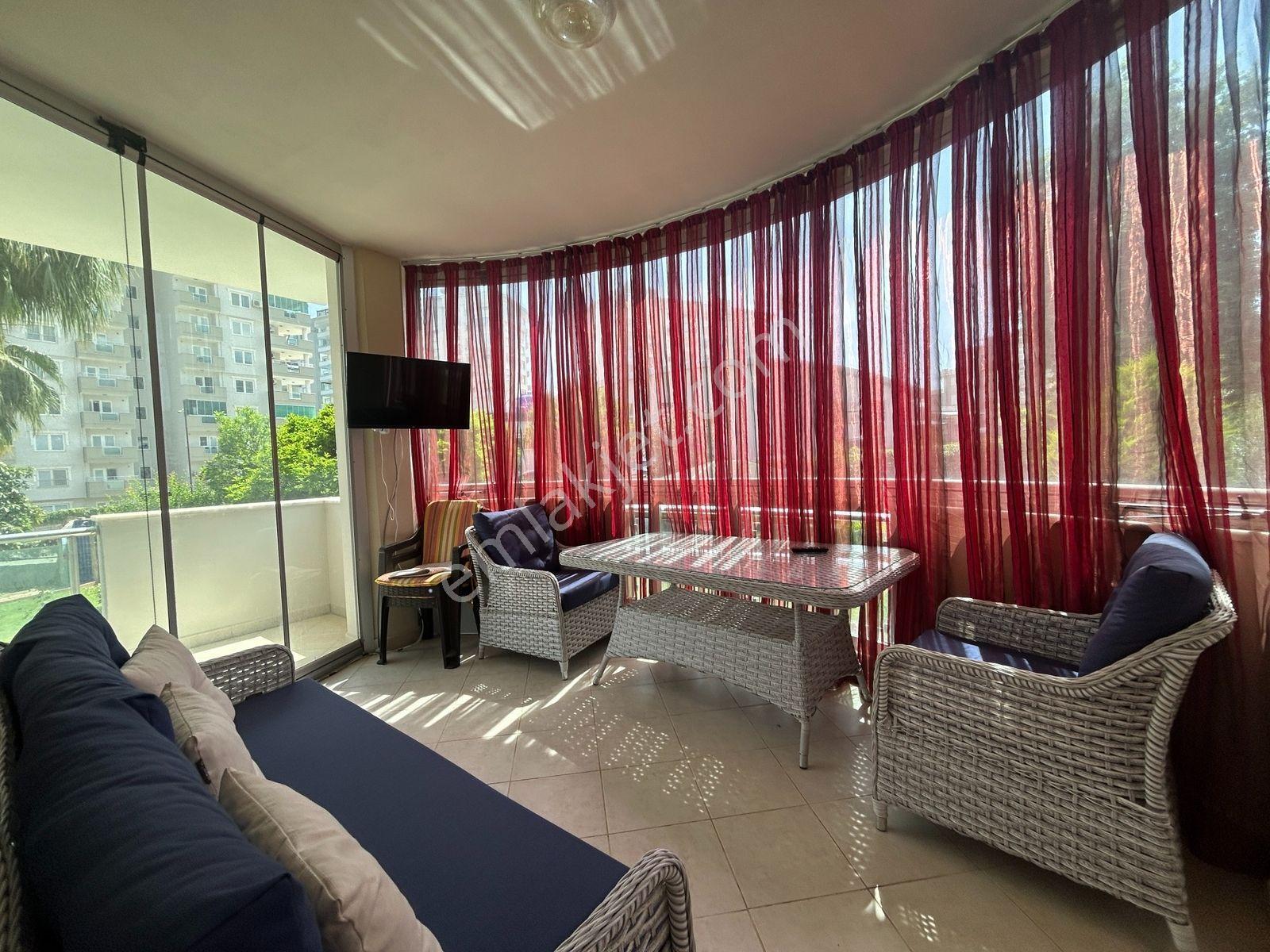 Cikcillide Havuzlu Site İçerisinde 2+1 Ayrı Mutfak Satılık Daire - Görsel 6