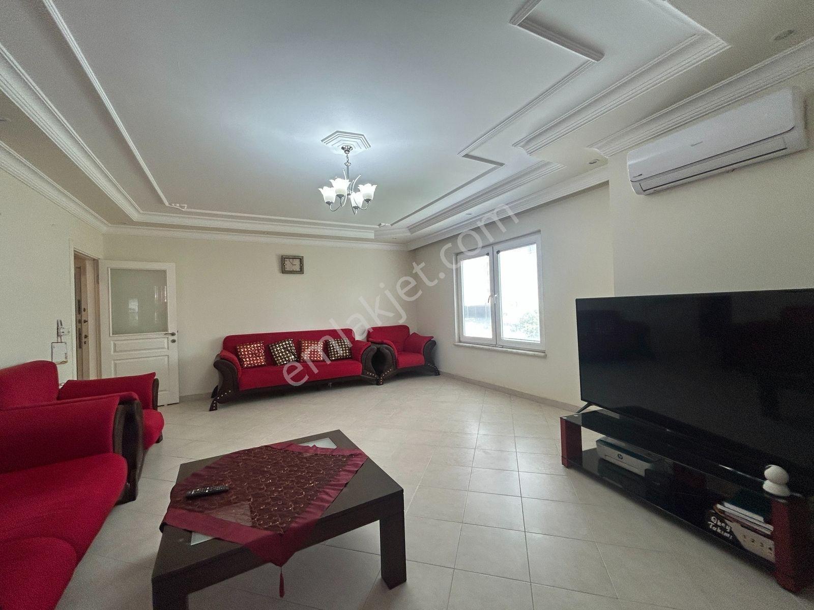Cikcillide Havuzlu Site İçerisinde 2+1 Ayrı Mutfak Satılık Daire - Görsel 2