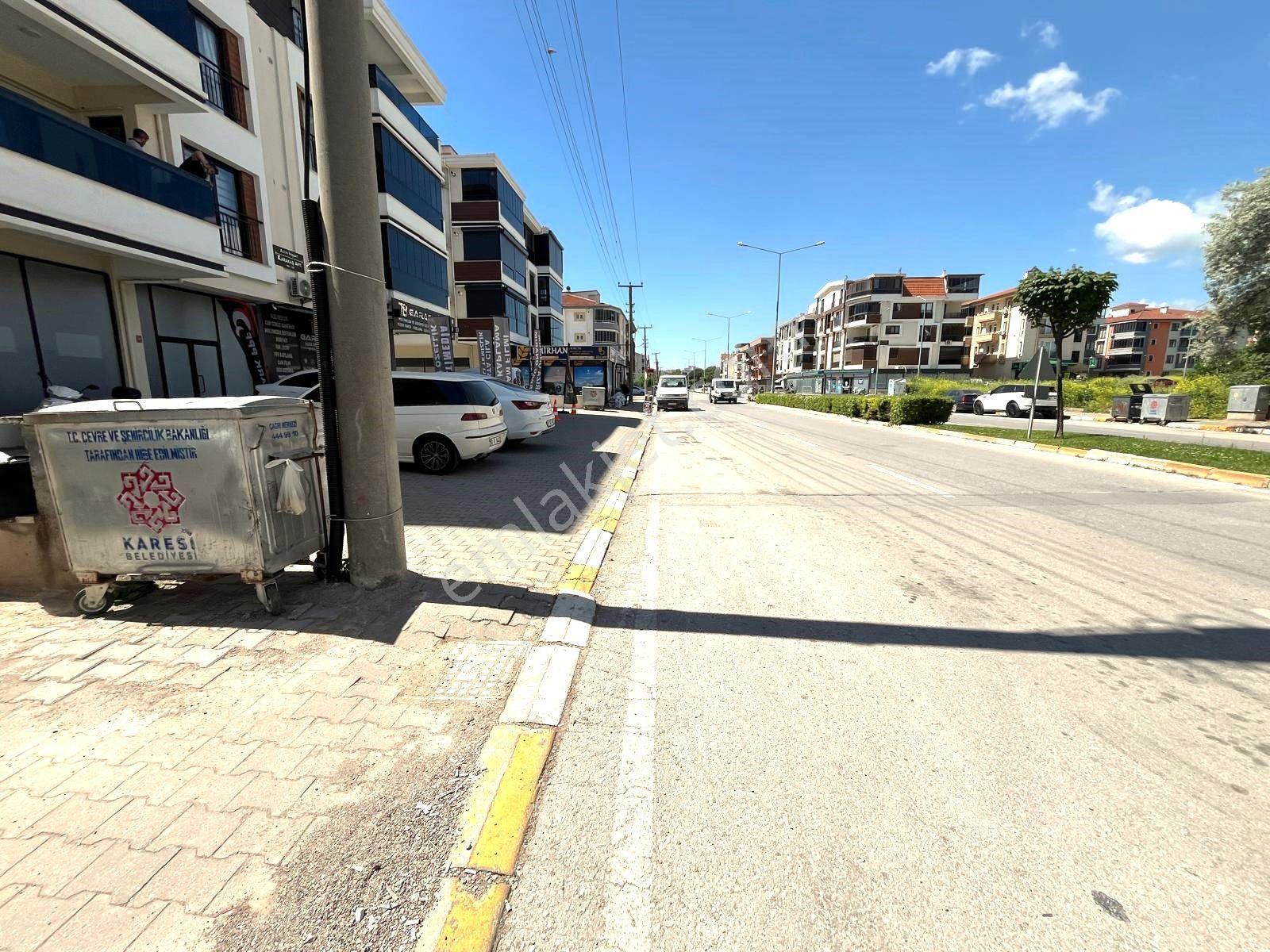 C21 Bal'dan Paşaalanı Mah.'de Merkezi Konumda Kiralık 3+1 Daire - Görsel 3
