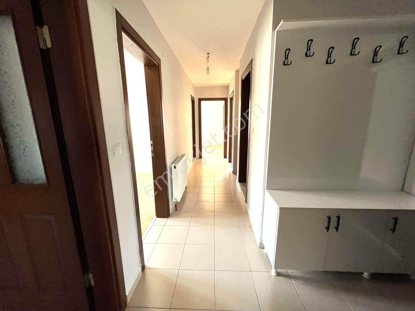 C21 Bal'dan Paşaalanı Mah.'de Merkezi Konumda Kiralık 3+1 Daire - Görsel 21