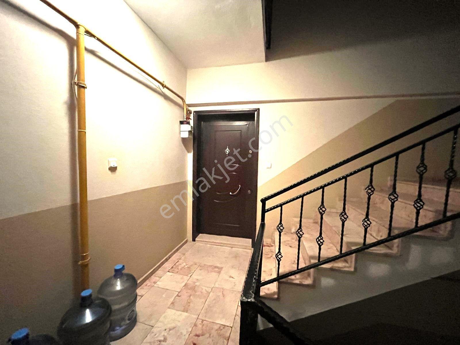 C21 Bal'dan Paşaalanı Mah.'de Merkezi Konumda Kiralık 3+1 Daire - Görsel 12