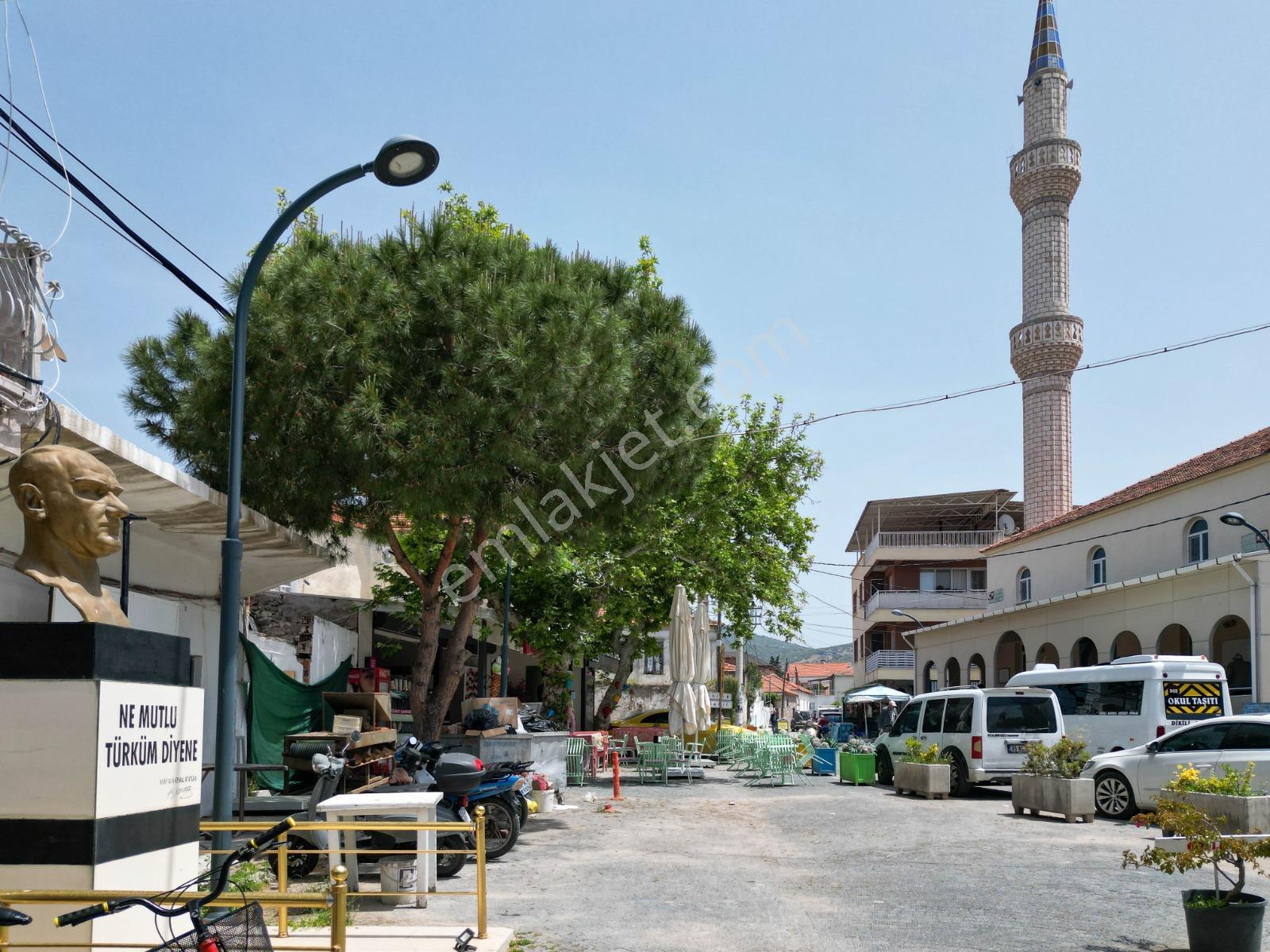 Dikili Bademli Merkezde, Kentsel Sit Alanında Avlulu Kargir Ev - Görsel 21