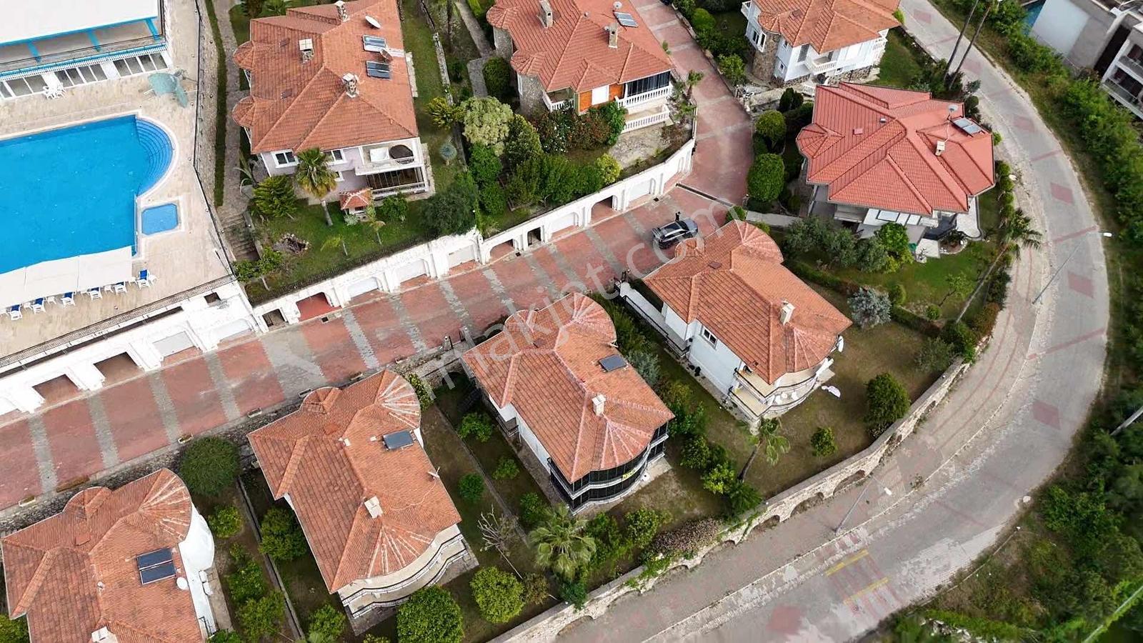 Alanya Konaklı'da Kullanışı Denize Yakın Satılık 3+1 Villa - Görsel 34