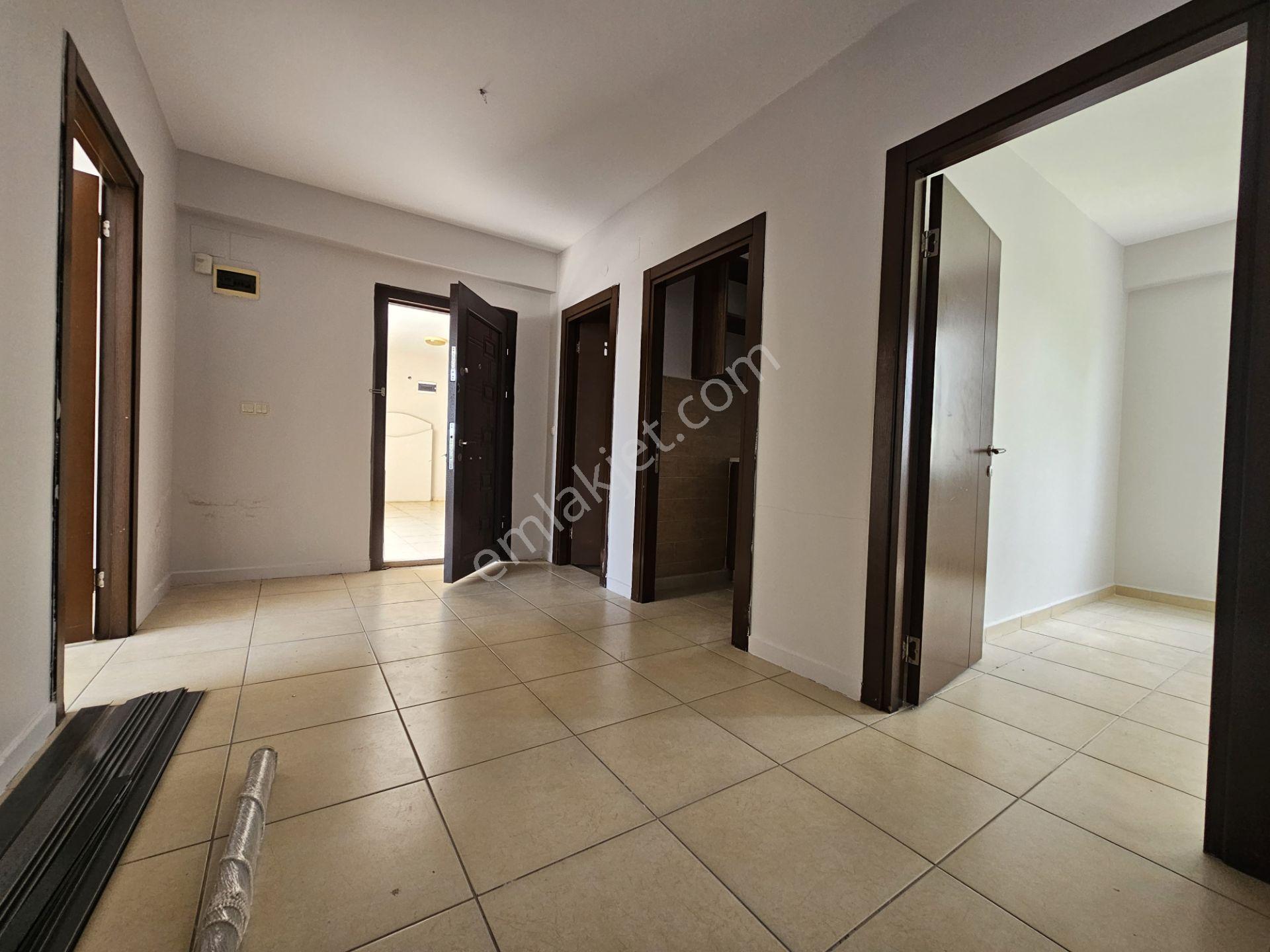 Mersin Yenişehir Çiftlikköyde Satılık 2+1 Ofis - Görsel 10