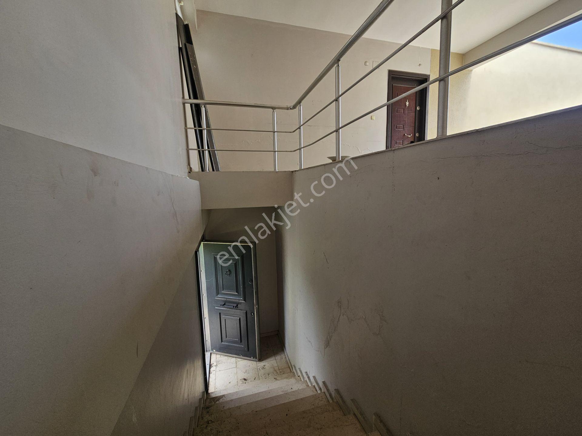 Mersin Yenişehir Çiftlikköyde Satılık 2+1 Ofis - Görsel 18