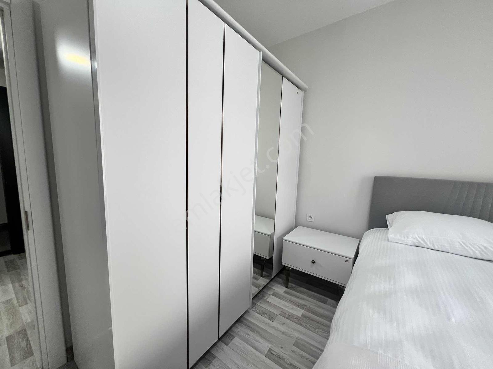 Cumhuriyet Mh.full Eşyalı Havuzlu Site İçi Lüks 1+1 Daire - Görsel 14
