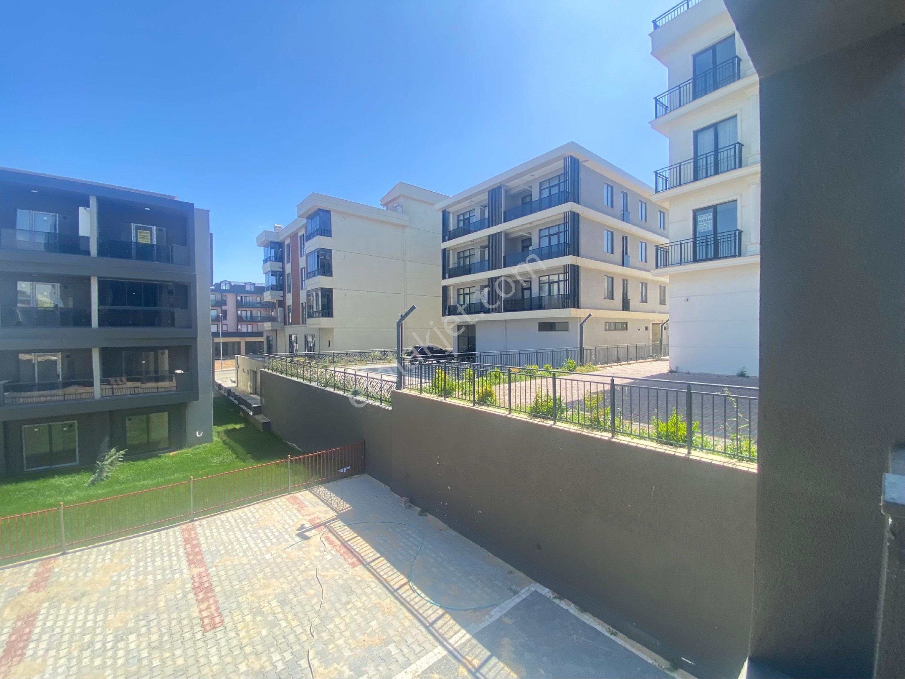 Key House'tan Site İçinde Havuzlu Lux 1+1 Sıfır Daire - Görsel 18