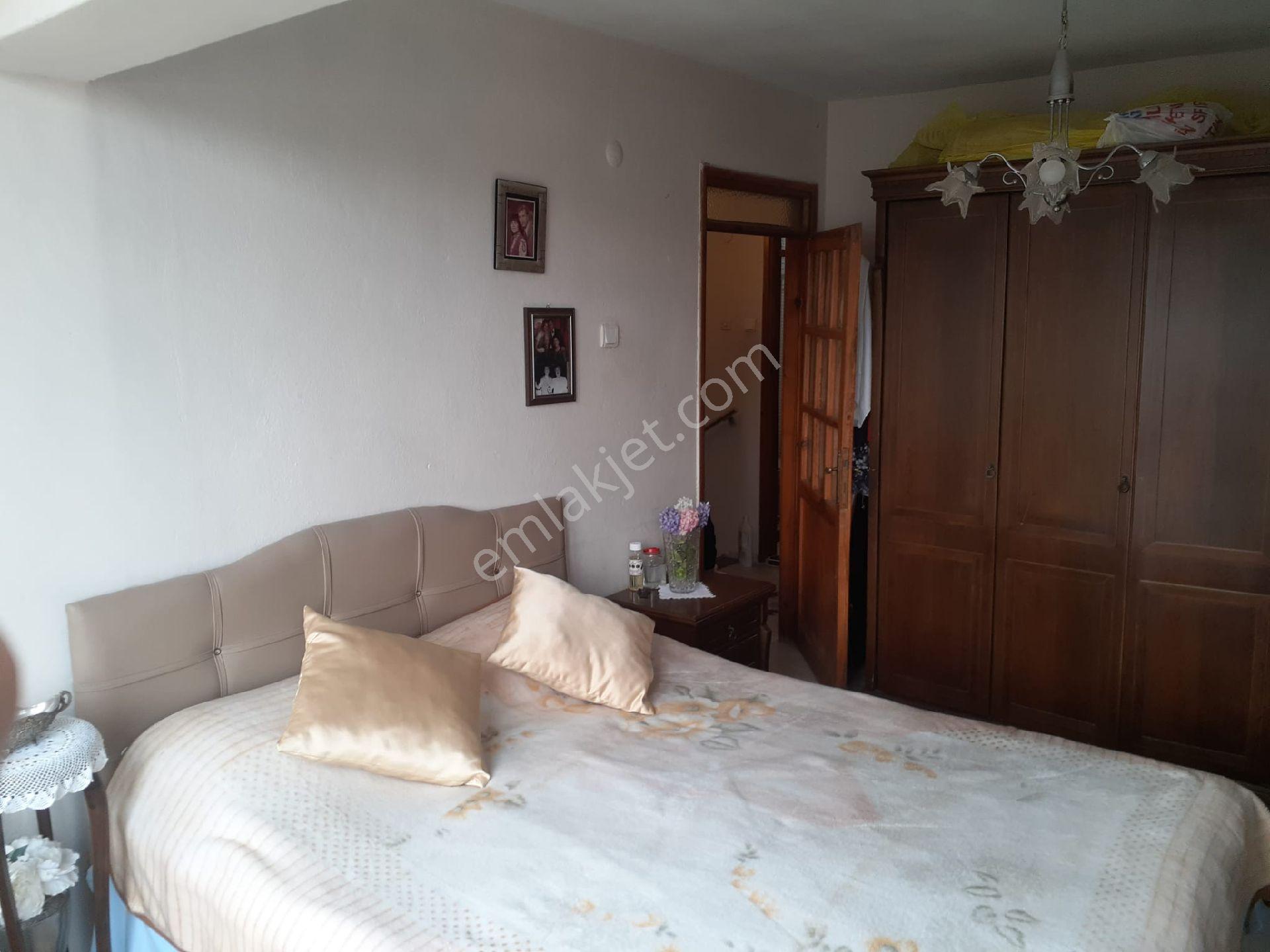 Yenifoça Petre Koyunda Sahiblnden Dublex Villa - Görsel 21