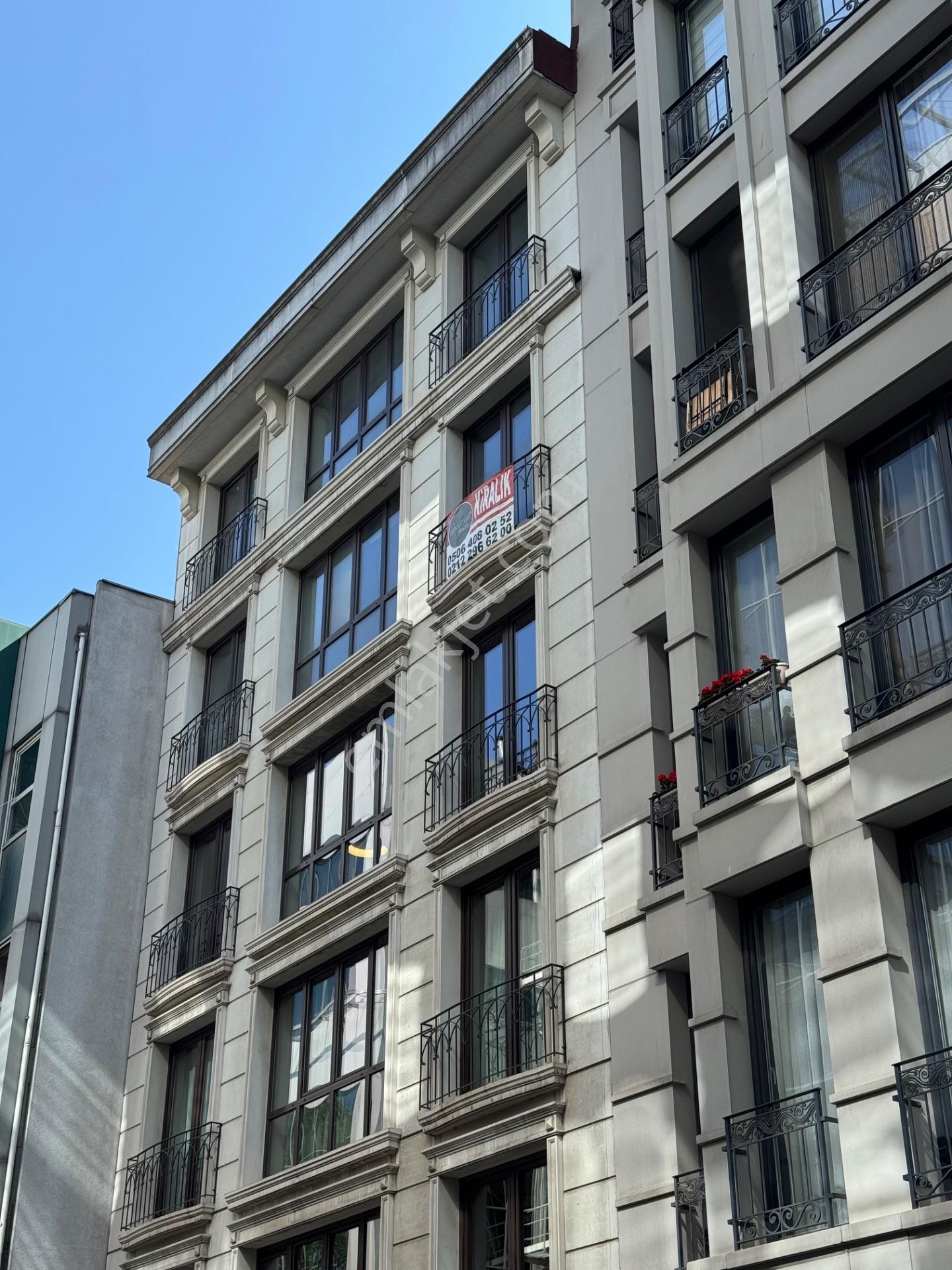 Erkutun'dan Nişantaşı Amerikan Hastanesi Yanında, Asansörlü, 75 M2 Kiralık İş Yeri - Görsel 23