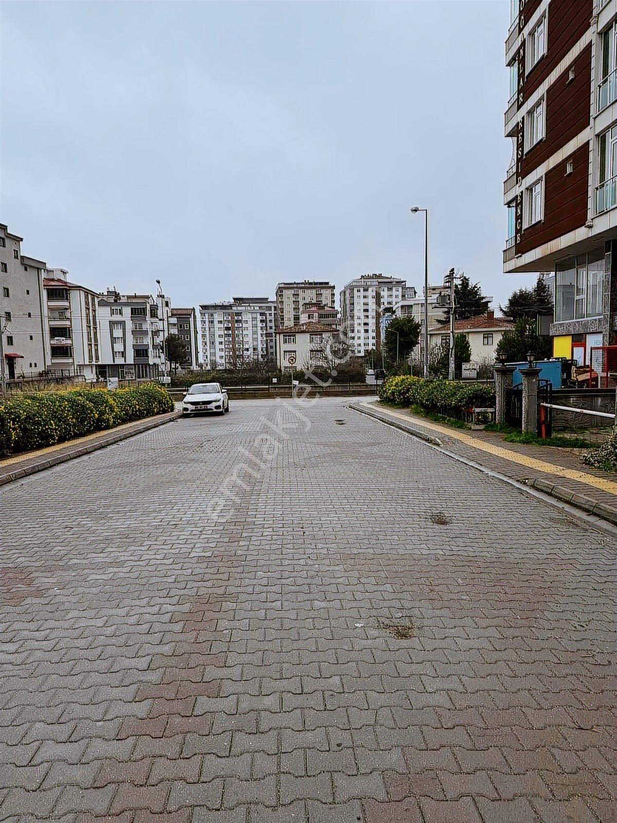 Rektörlük Tramvaya İkinci Bina Kiralık Eşyalı 1+1 Daire - Görsel 7