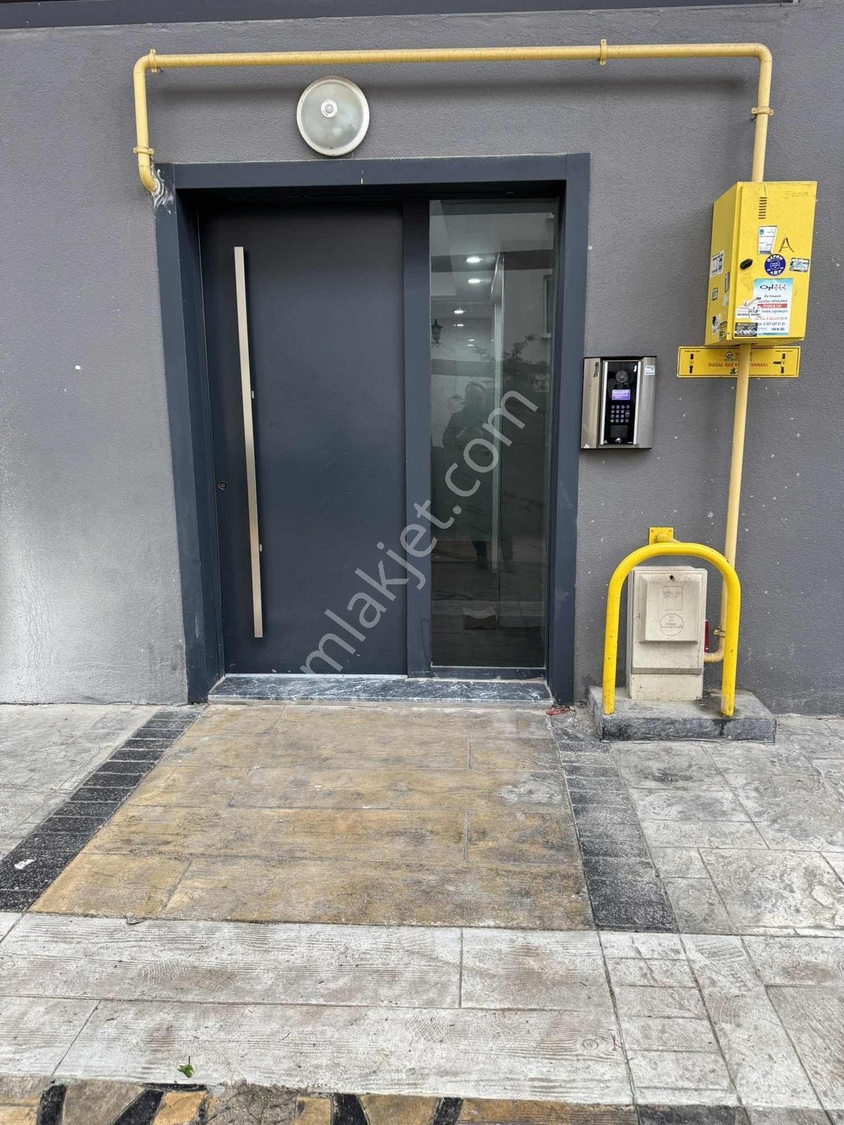 Rektörlük Tramvaya İkinci Bina Kiralık Eşyalı 1+1 Daire - Görsel 19