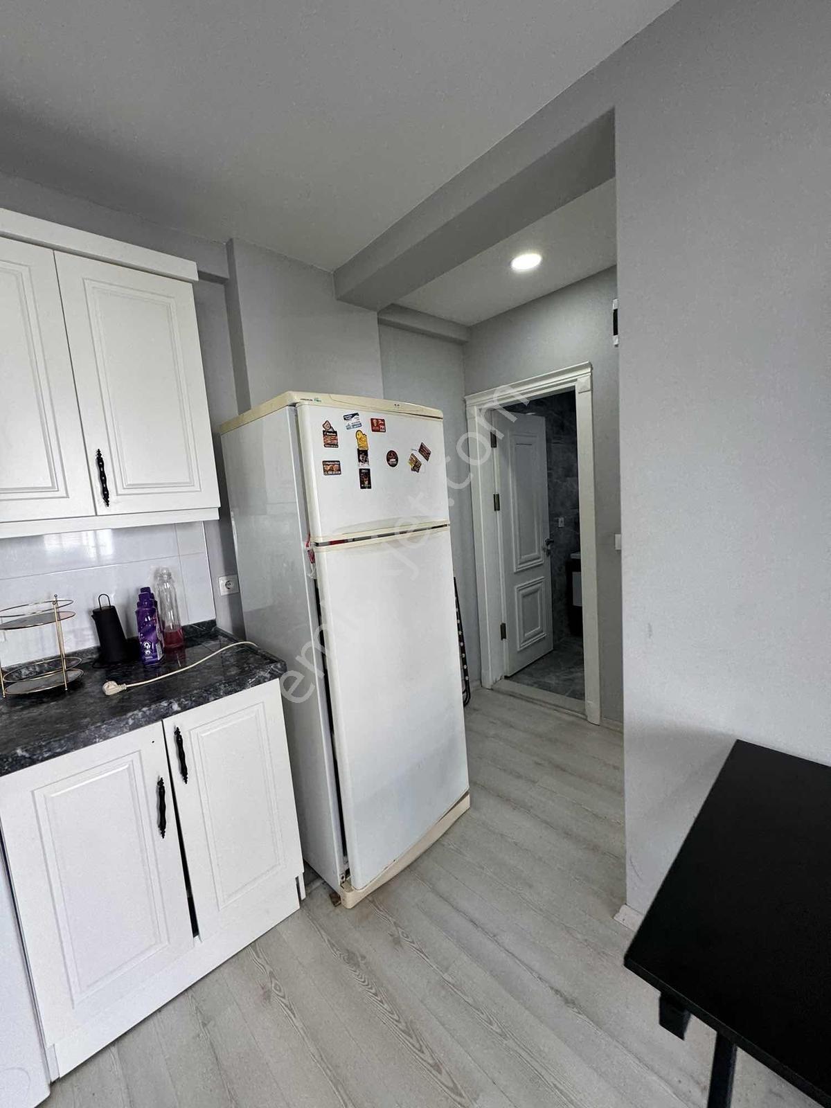 Rektörlük Tramvaya İkinci Bina Kiralık Eşyalı 1+1 Daire - Görsel 9
