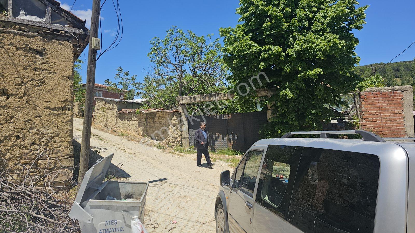 143m Köy İci İmarlı Harika Fiyat İcinde Eski Köy Evi Bulunmaktad - Görsel 16