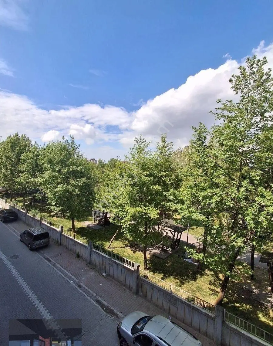 Yeşil Alan Manzaralı 2+1 Satılık Daire