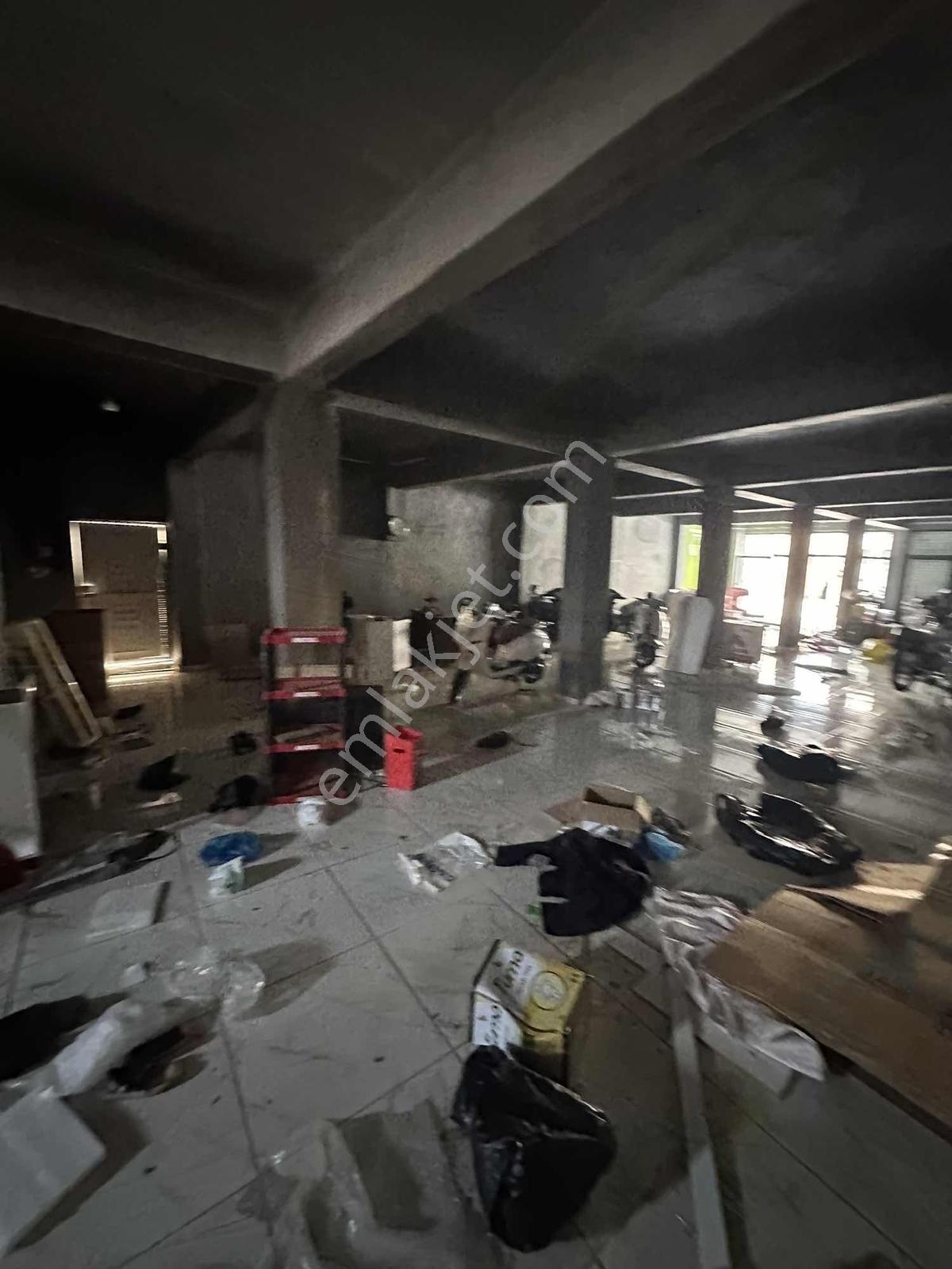 Kiralık Lozan Caddesi Üzerinde Dükkan - Görsel 7