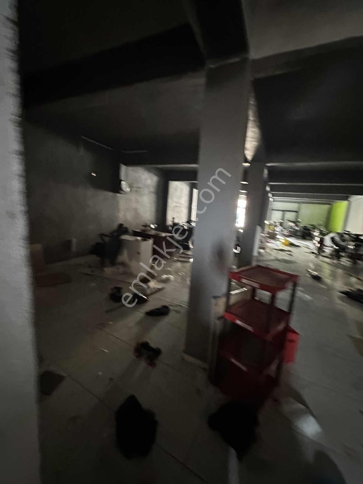 Kiralık Lozan Caddesi Üzerinde Dükkan - Görsel 4