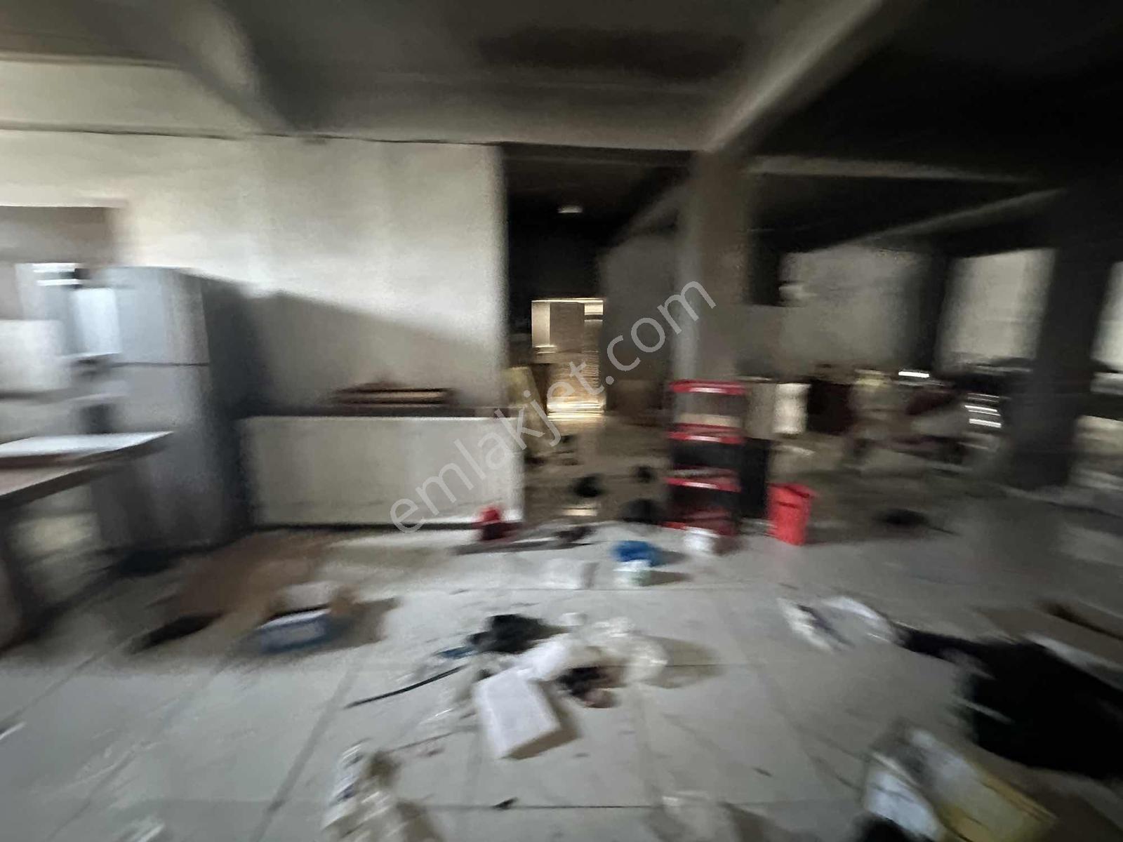 Kiralık Lozan Caddesi Üzerinde Dükkan - Görsel 17