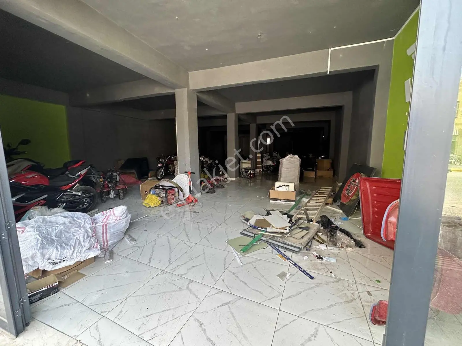 Kiralık Lozan Caddesi Üzerinde Dükkan - Görsel 41