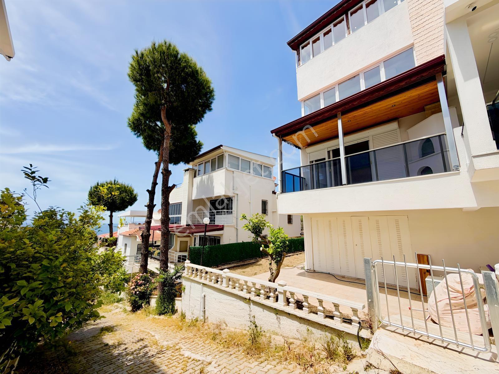 Deniz Manzaralı Yaz /kış Yaşamaya Uygun 4+1 Villa - Görsel 28