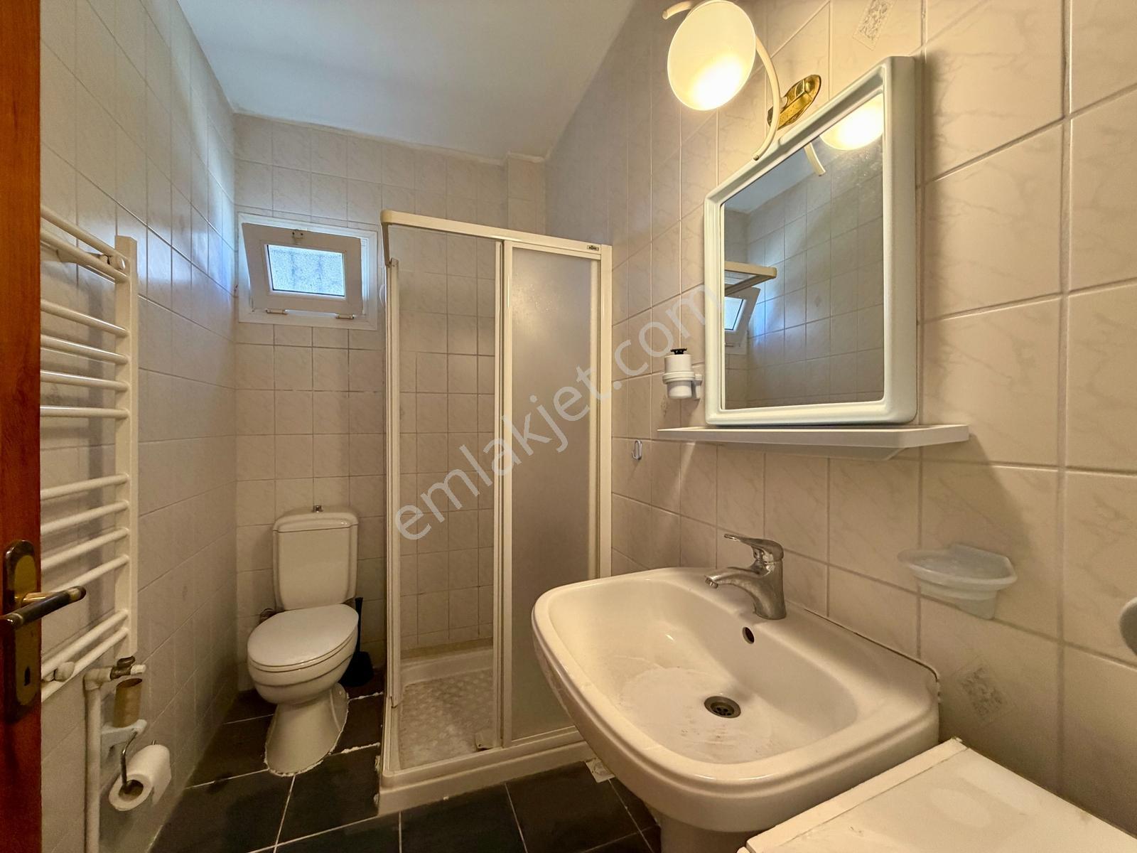 Deniz Manzaralı Yaz /kış Yaşamaya Uygun 4+1 Villa - Görsel 17