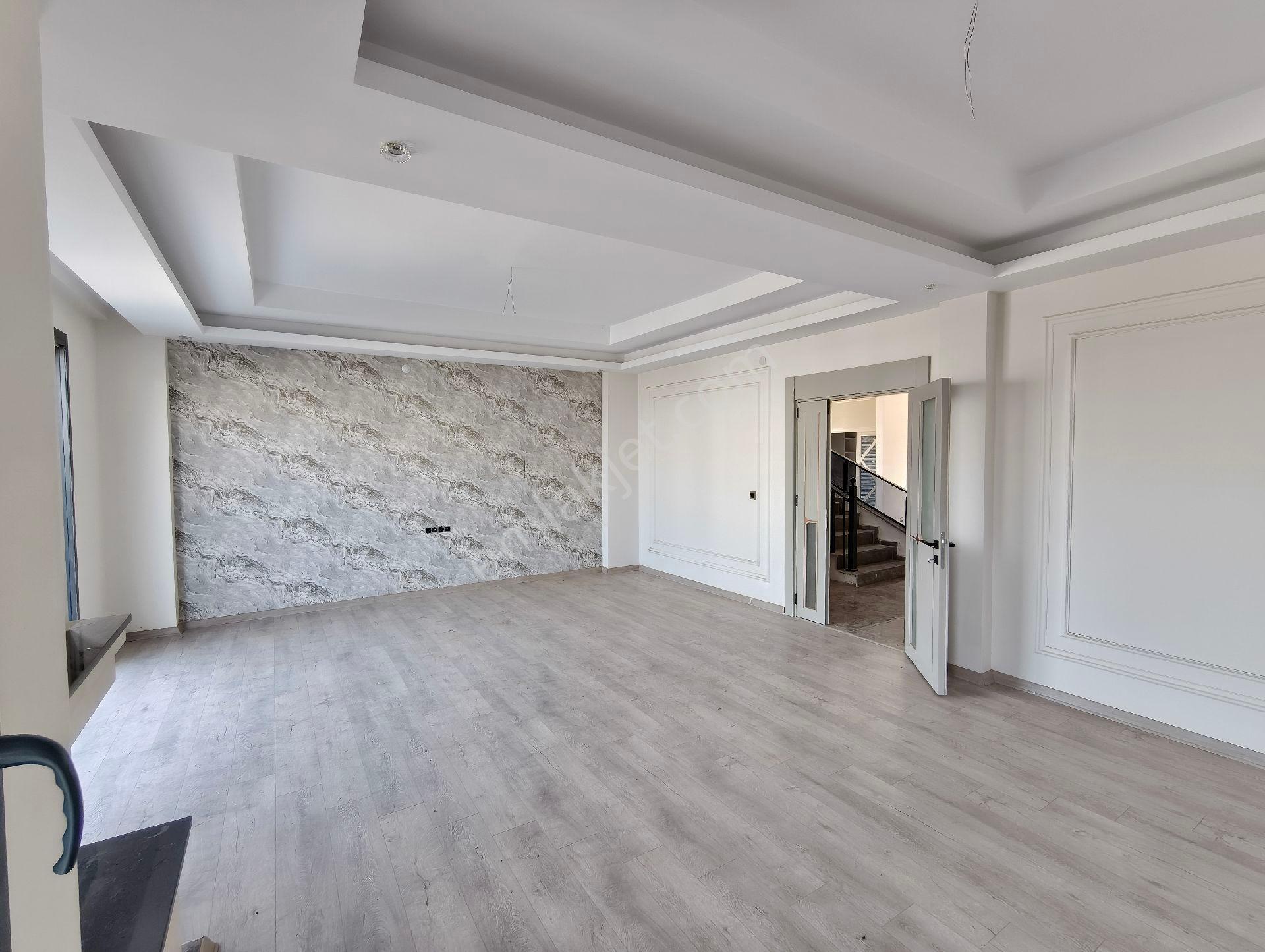Doktorlar Sitesinde Satılık Büyük Tip Lüks Villa - Görsel 32