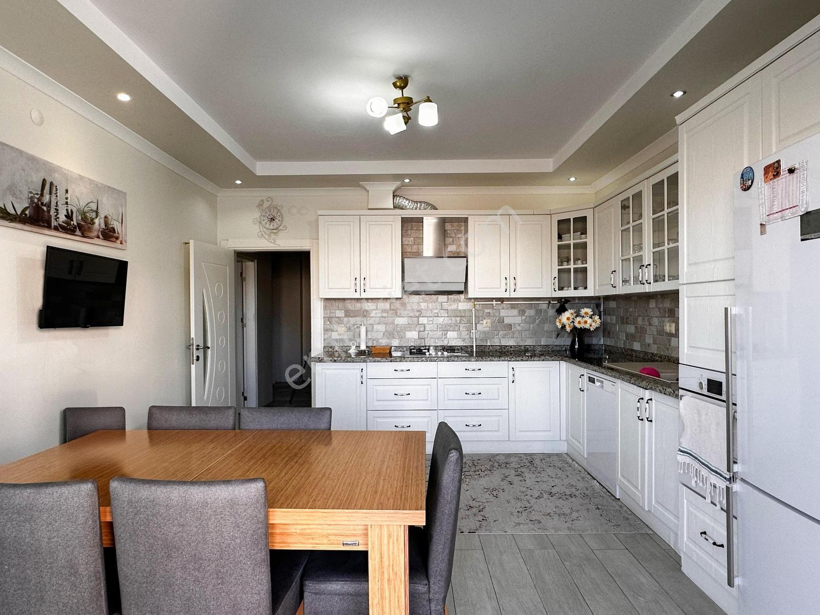 Villa Tadında, 4+2 Satılık Müstakil Ev - Görsel 9