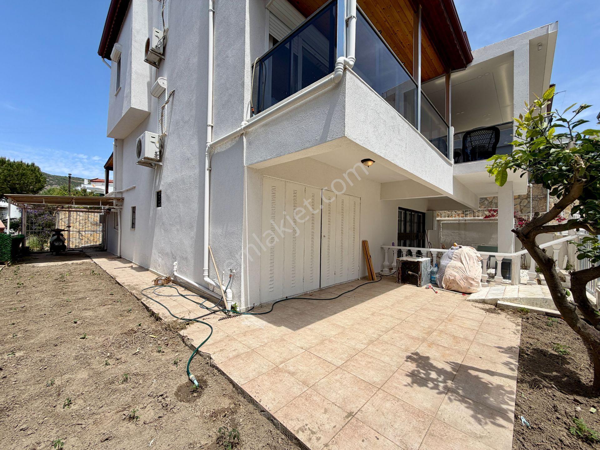 Deniz Manzaralı Yaz /kış Yaşamaya Uygun 4+1 Villa - Görsel 28