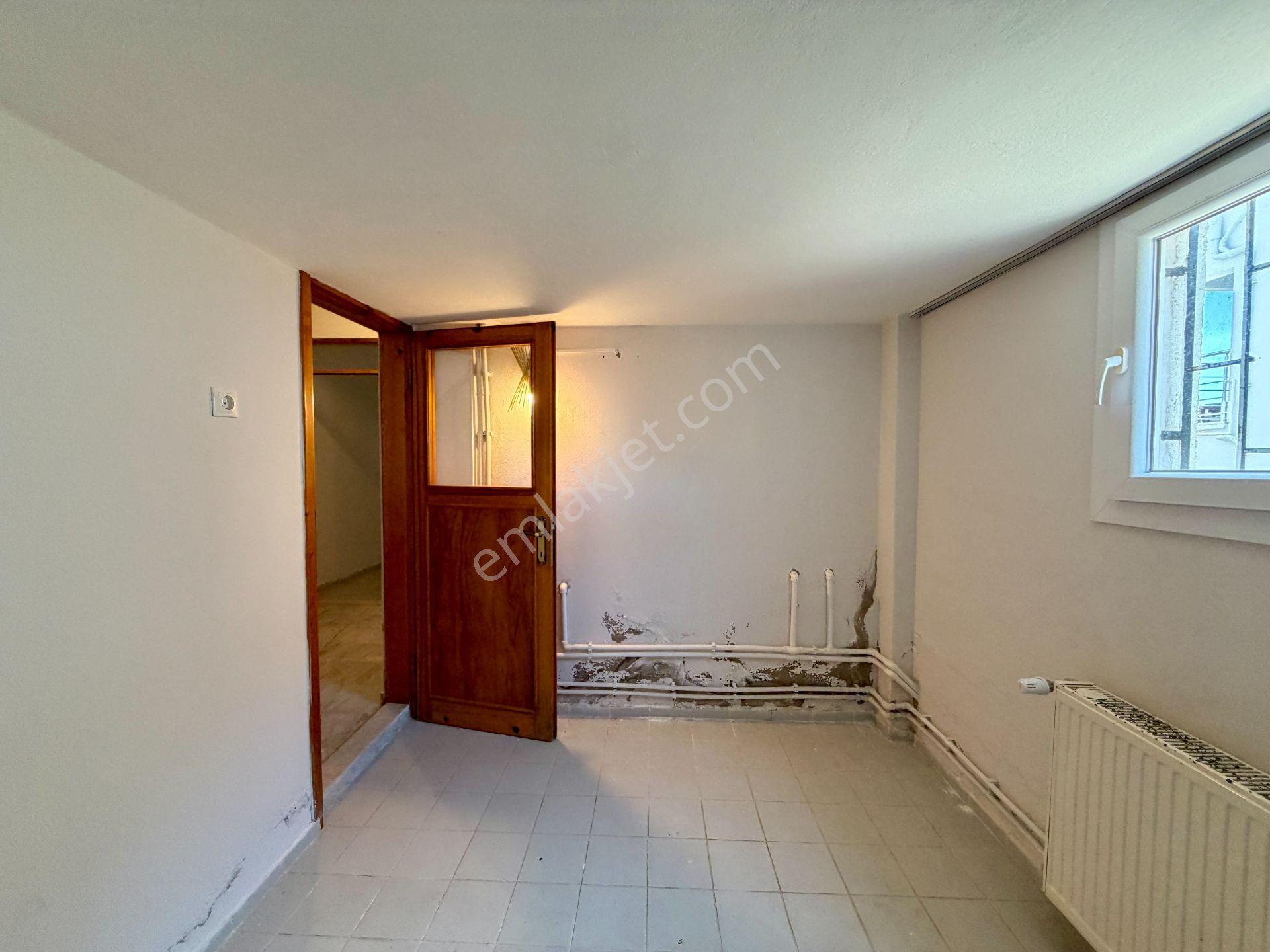 Deniz Manzaralı Yaz /kış Yaşamaya Uygun 4+1 Villa - Görsel 18