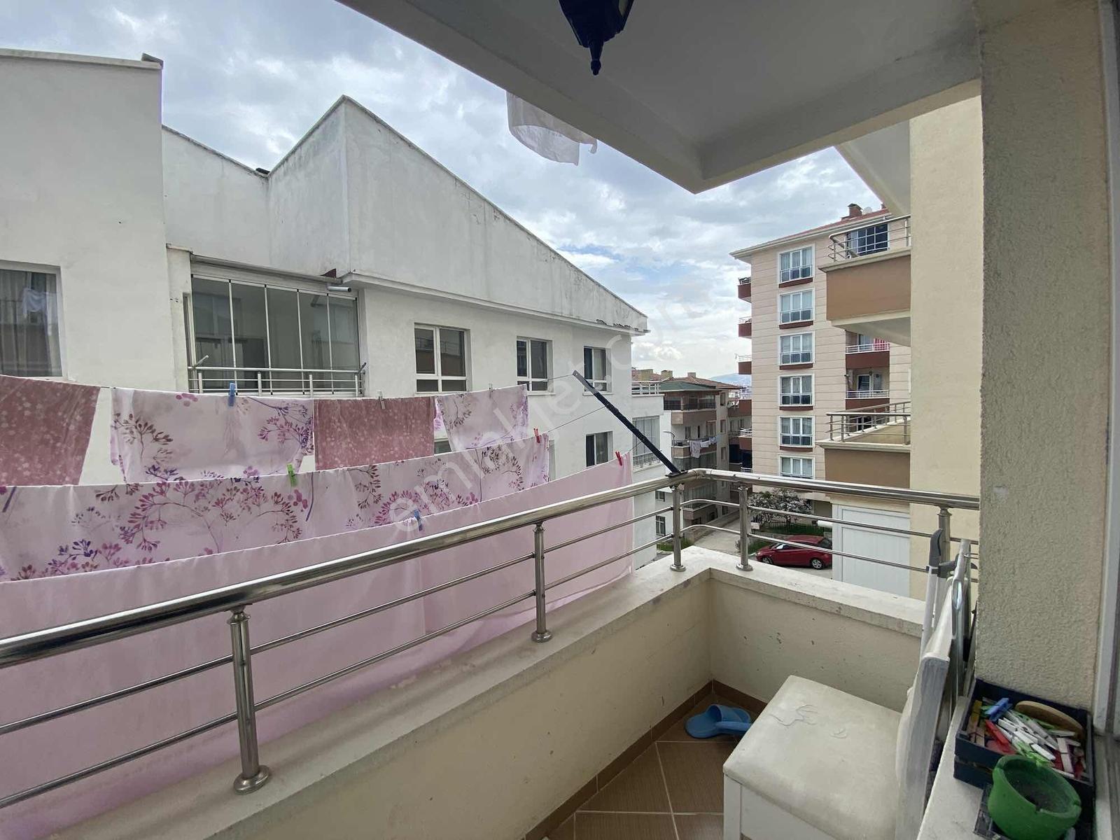 Alsancak' Da Ara Kat Masrafsız Geniş Satılık 3+1 Daire - Görsel 31