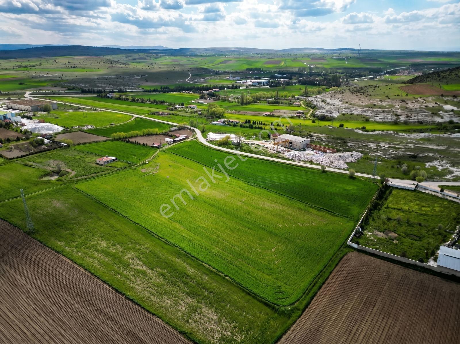 Derbent'te Satılık Fırsat Tarla - Merkeze 15 Km - 19.000 M2 - Görsel 6
