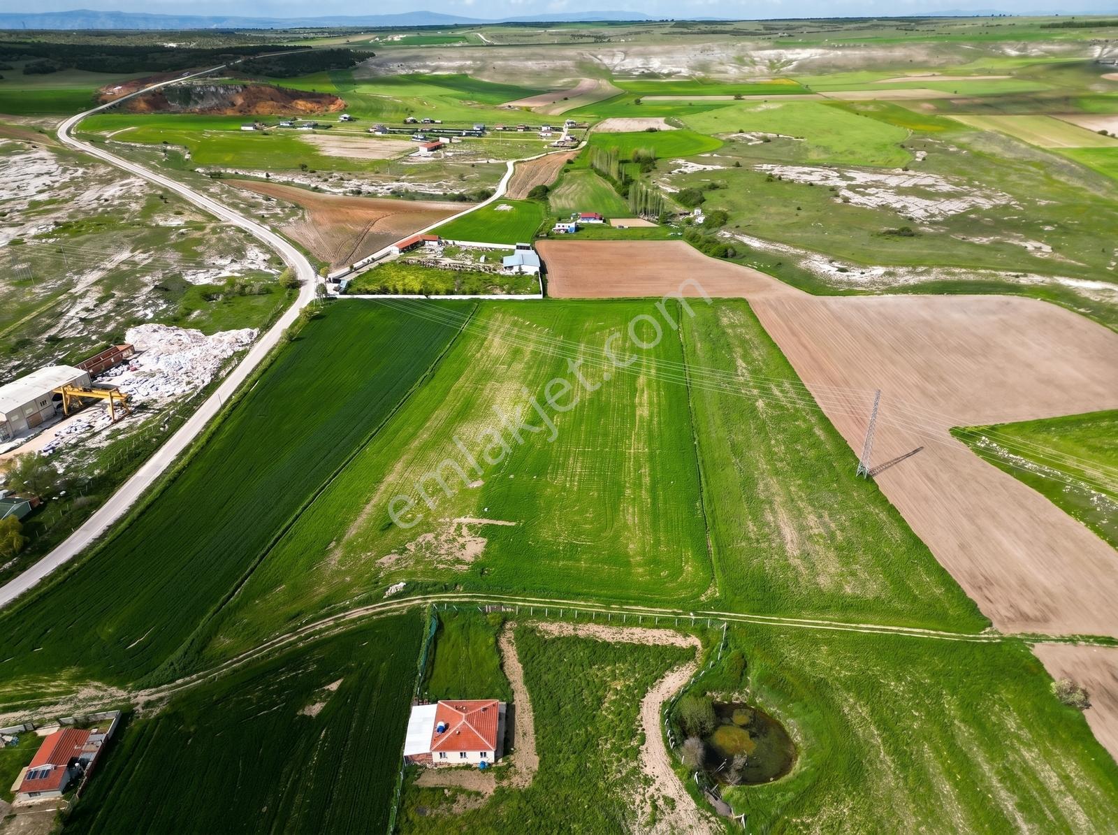 Derbent'te Satılık Fırsat Tarla - Merkeze 15 Km - 19.000 M2 - Görsel 7