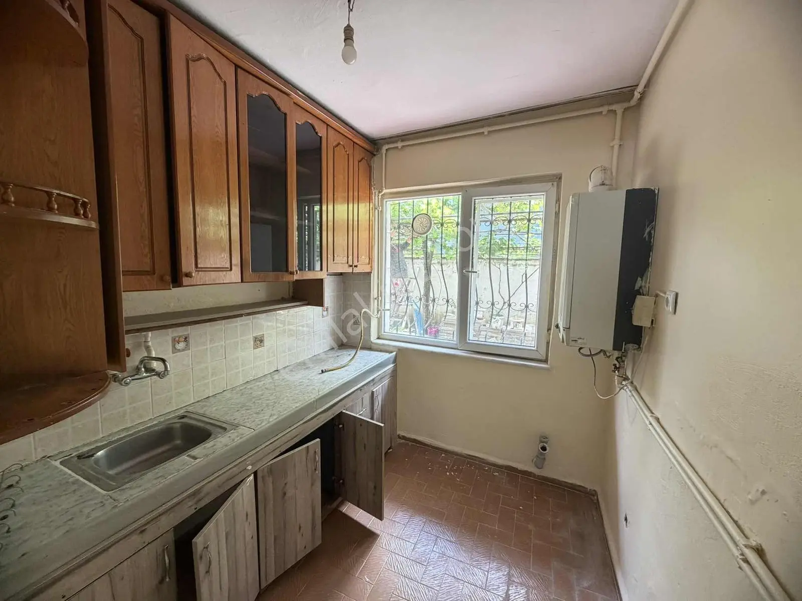 Vatan Mah. Cadde Üstü Kiralık 3+1 Bahçe Katı - Görsel 3