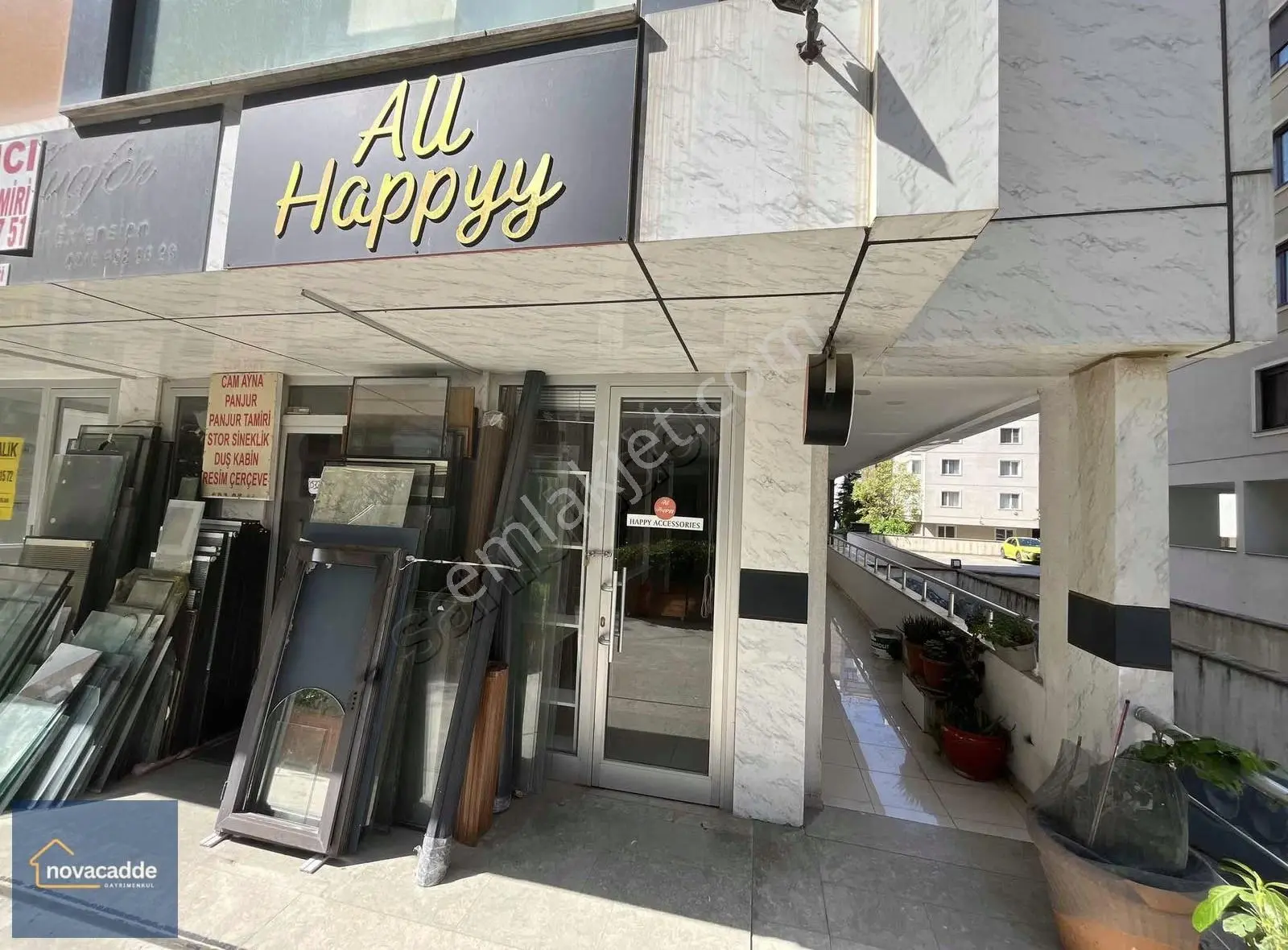 Kadıköy Bostancı'da İskanlı, Klimalı, Masrafsız Kiralık Dükkan - Görsel 2