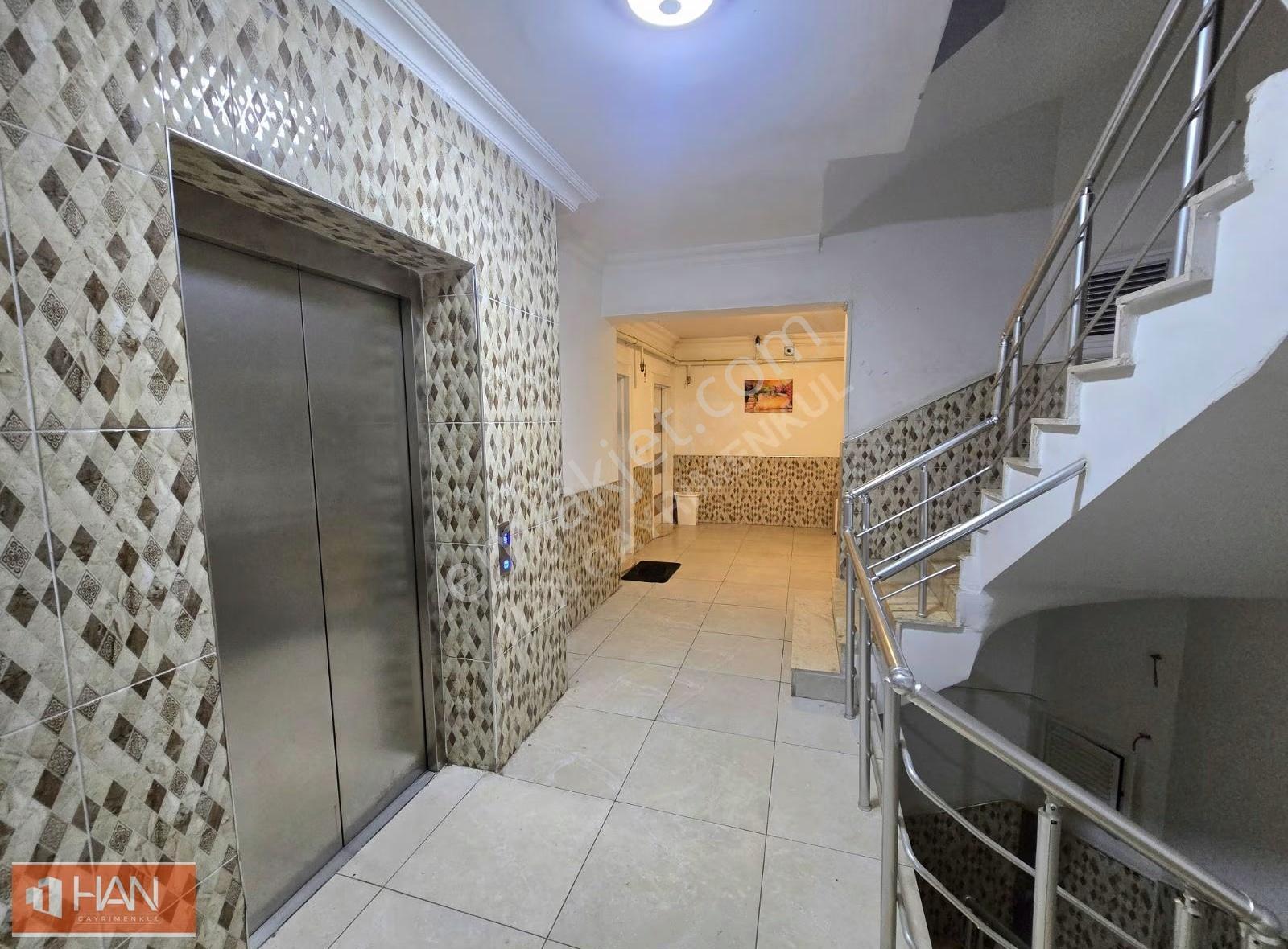Full Kredili Kapalı Otoparklı Şehrin Tam Merkezinde 2+1 Daire - Görsel 12